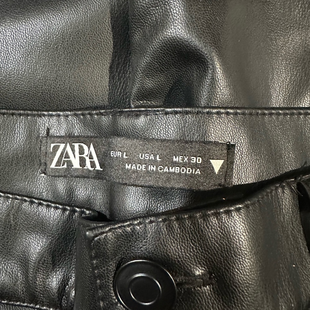 ZARA Pants Women's Size Large Faux Leather Black High Rise Straight Leg Zip - Picture 5 of 11